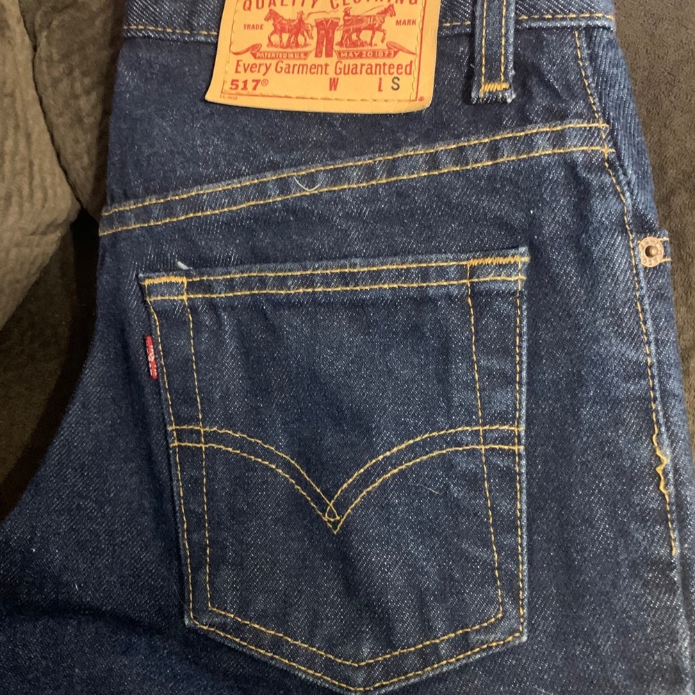 Women’s Levi’s 517 S